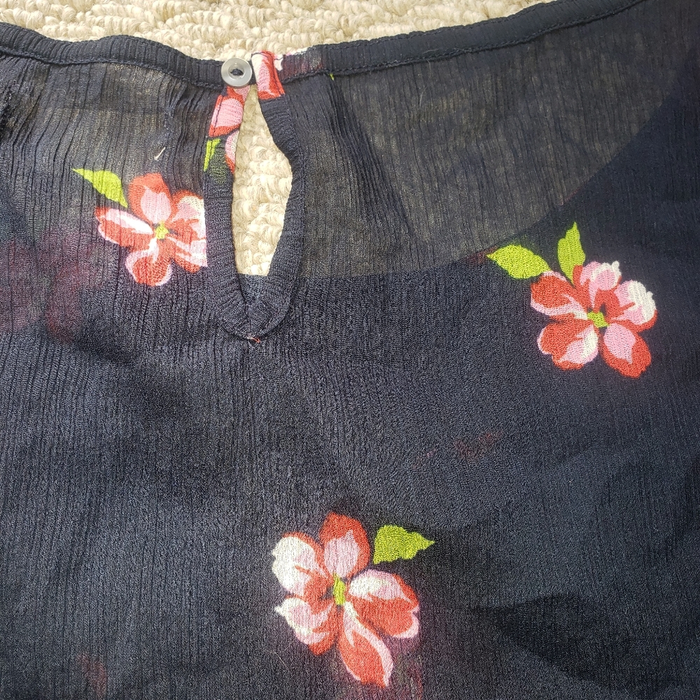 $40 Hollister | Navy Floral | Gauze Blouse - Picture 7 of 8